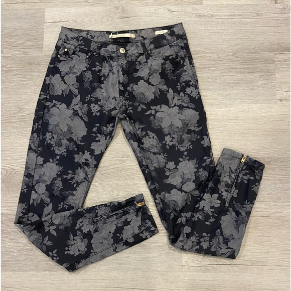 ZARA PREMIUM DENIMWEAR Denim - ZARA WOMAN PREMIUM DENIMWEAR COLLECTION Size 28